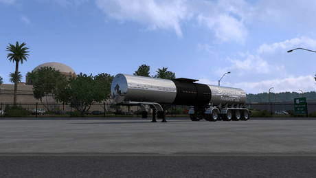 Etnyre Asphalt Tanker