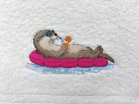 Otter cool schwimmend