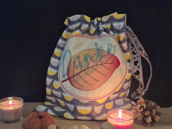 Herbstliches Blatt Danke