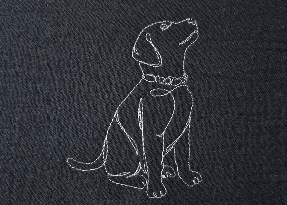 Hund sitzend oneline