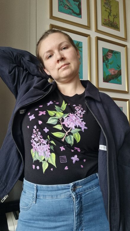 🌸 Women’s "Lilac Chinoiserie" T-Shirt