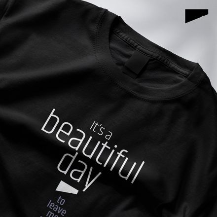 / It&#x27;s a Beautiful Day to Leave Me Alone / t-shirt / dark