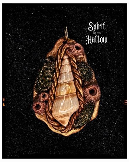 MARIANA | MAGICKAL Jewelry Pendant