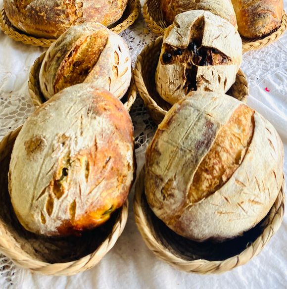 Mini flights sourdough bread-pick 4 inclusions 
