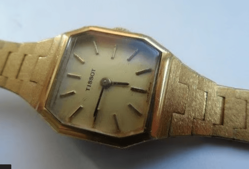 -Vintage Tissot 17 Jewels Swiss Made Ladies Watch