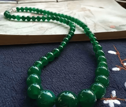 Elegant Red Agate Necklace for Women
