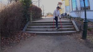 Elina 19 Aircast Sprain - Over a bridge and down some stairs - 10 min