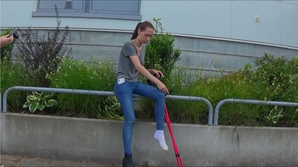 Sunshine 1906-5 Sock Sprain - On my way to the restaurant - 17 min