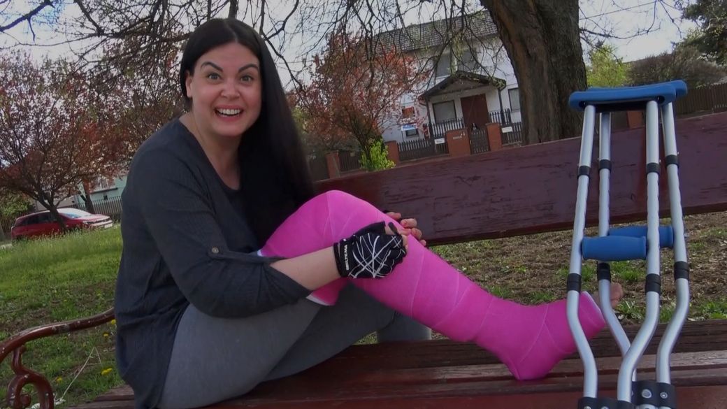 Timmi 2304-6 LLC - I want to paint my cast - 10 min