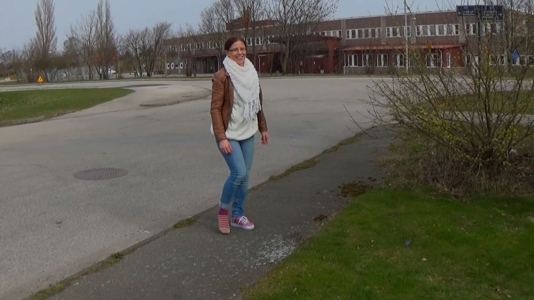 Sarah 1604-2 Sock Sprain - I have to hop and limp today - 11 min