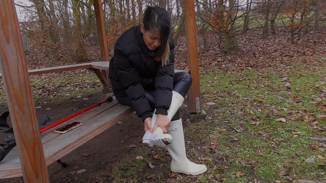 Elina 2312-2 Boot Sprain - I re-hurt my bad ankle - 10 min