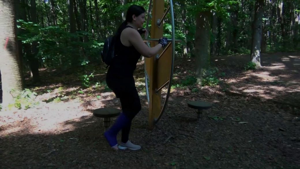 Timmi 2405-3 SLC - Trying the outdoor gym - 10 min