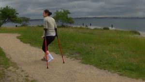 Elisabeth 1707-6 Sock Sprain - Looking out over the water - 11 min