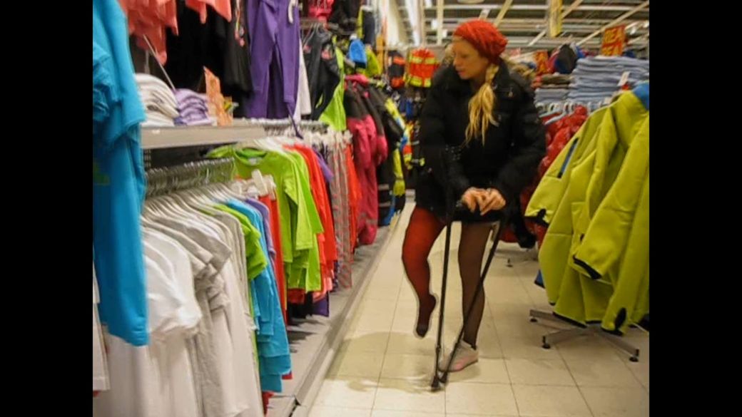 Isabella 14 LLC - I have to crutch around with a red LLC in this store - 9 min