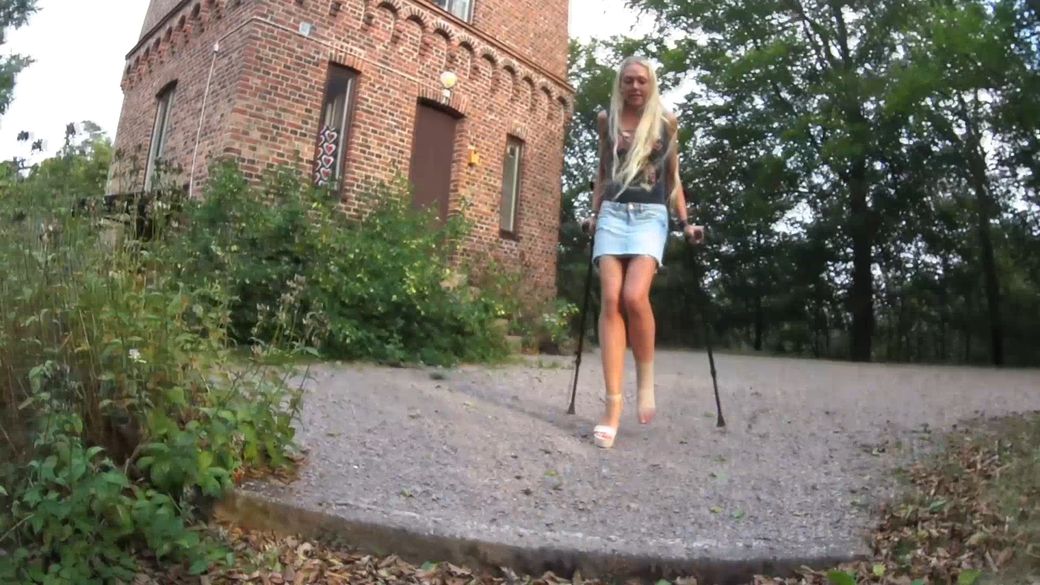 Rose 56 Sprain - My ankle is hurt but i love to crutch in my new high wedge heel shoe! - 21 min