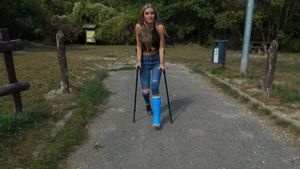 Tatjana 5 SLC - I think it is a good idea to practice in the wood - 9 min