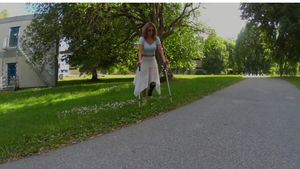 Soma 3 SLC - I didn't think it was this hard to use crutches - 12 min