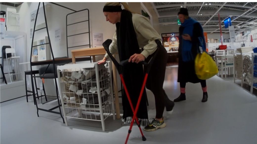 Kicki 34 SLC - For some reason so love I to crutch at IKEA - 11 min