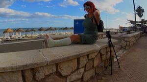 Norina 2310-2 SLC Spain - I rest on this wall - 9 min