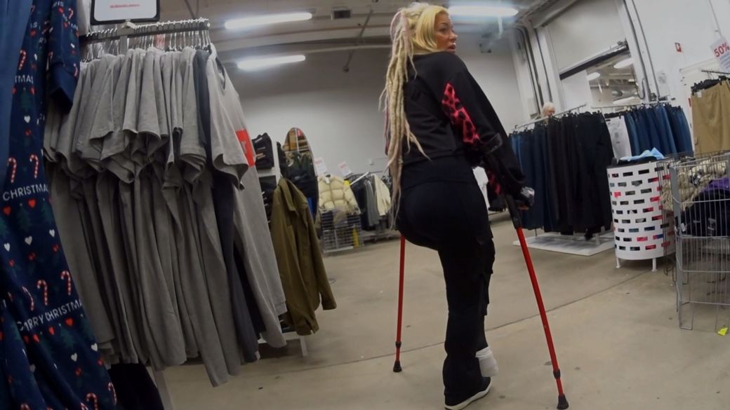 Pixi 17 SLC - Shopping with my best friend - 10 min