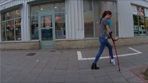 Sunshine 1906-7 Sock Sprain I can crutch all way home - 24 min