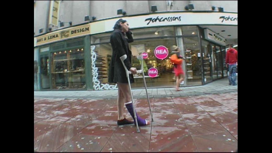 Penelope 3 SLC - I take a break at the the fountain - 