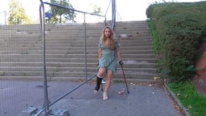 Penelope 84 SLC - I can crutch down for this steps! - 10 min