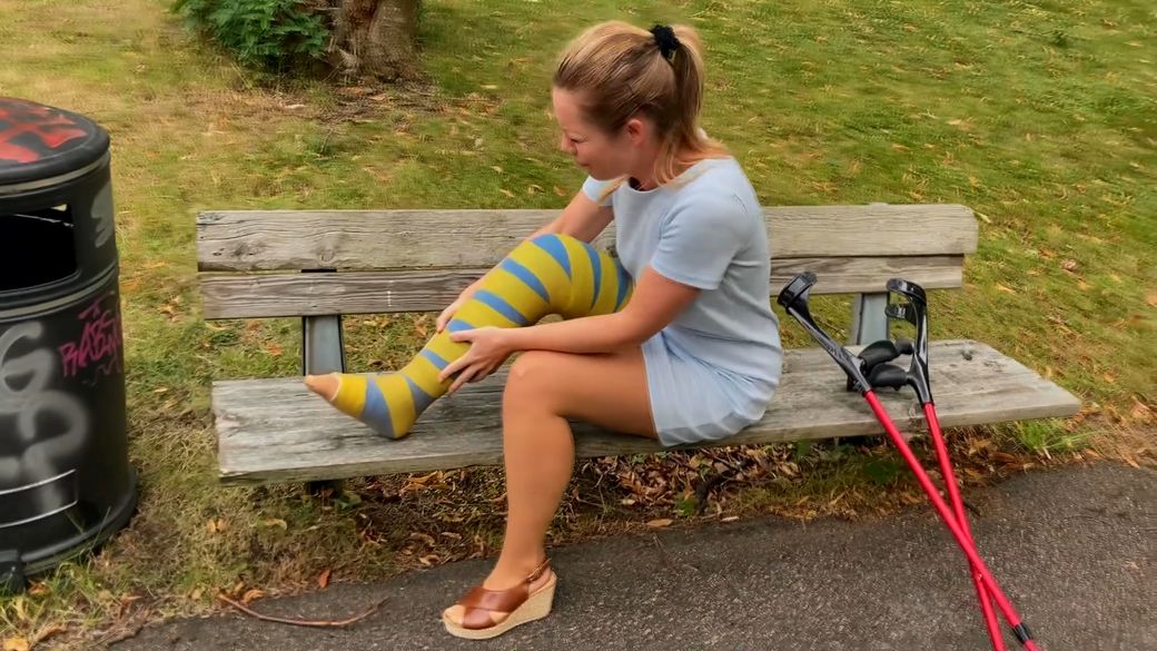 Melinda 2107 Custom LLC - I hit my casted leg twice - 14 min