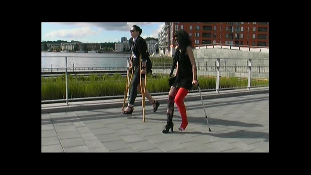 Malice CLC &amp; Liquorice LLC - Can we play soccer with crutches? - 6 min