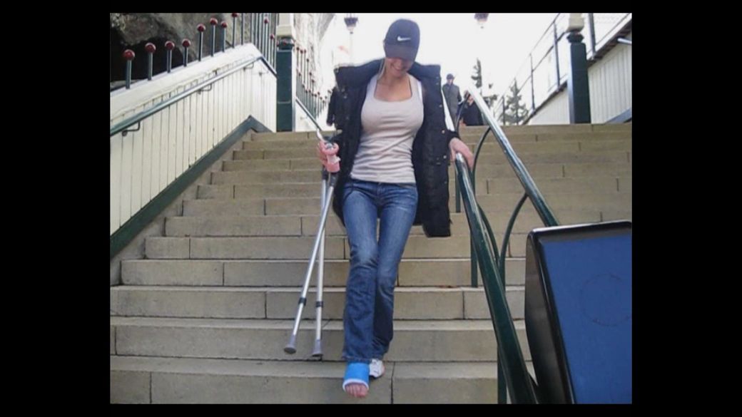 Margaretha 9 SLC -Maybe i dont need crutches or what do you think? - 5 min