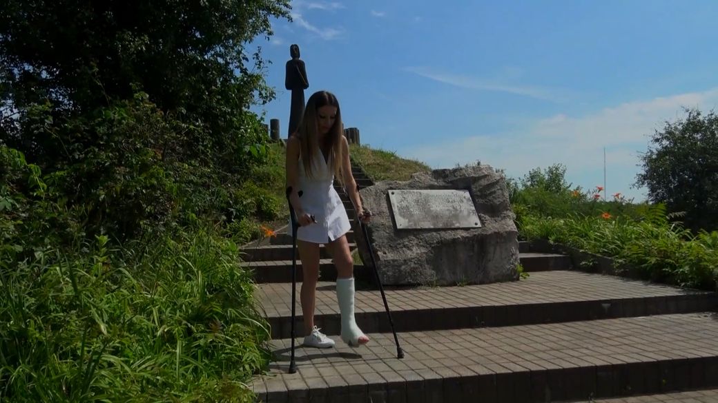 Tatjana 2406-2 SLWC - This is a nice place to walk with a SLWC - 10 min