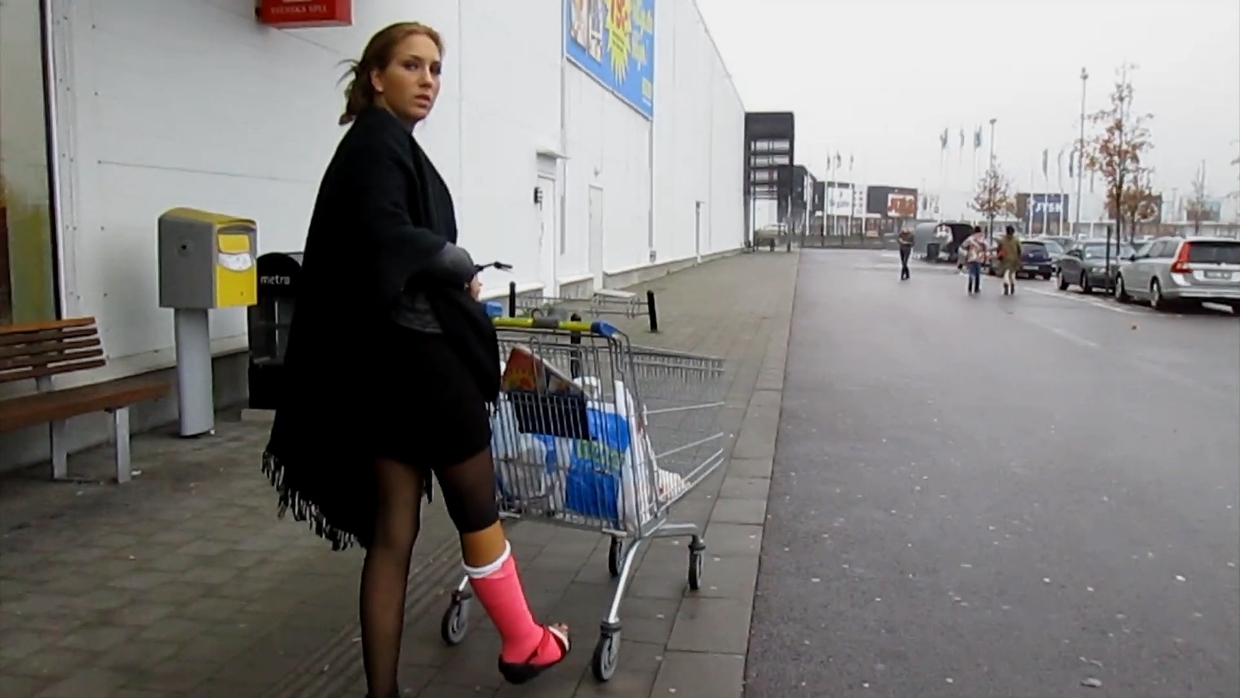 Flower 38 Term SLC Using a cart as help when i walk