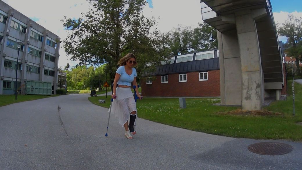 Soma 1 SLC - I think it was easy to use crutches but it´s not! - 11 min