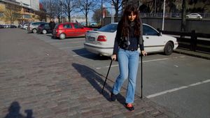 Penelope 1-4 Term SLC - I can dance on this crutches - 22 min