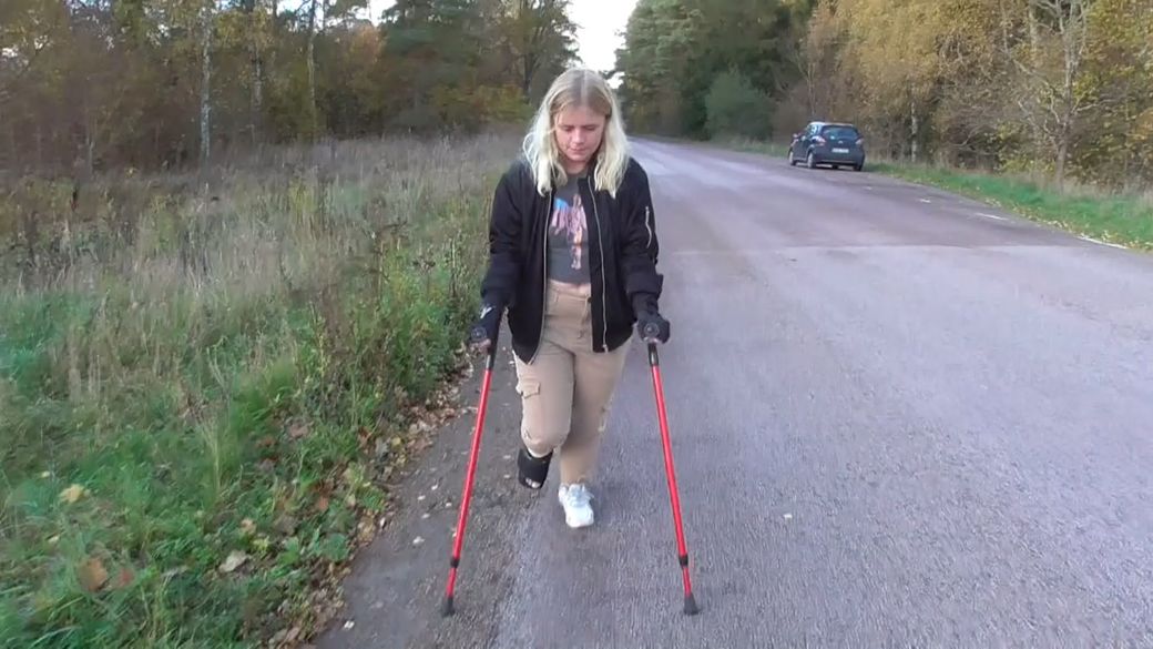 Nathalia 47 SLC - Do you think I can walk on my cast? - 14 min