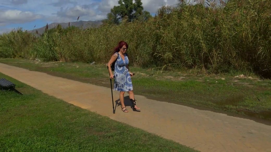 Norina 2310-1 Aircast Sprain - After drinking some water I´m ready to crutch on - 10 min
