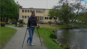 Penelope 2-2 Term SLWC - Looking at the ducks in the pond - 26 min