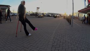 Pixi 10 SLC - I´m happy that you help me shopping today! - 12 min