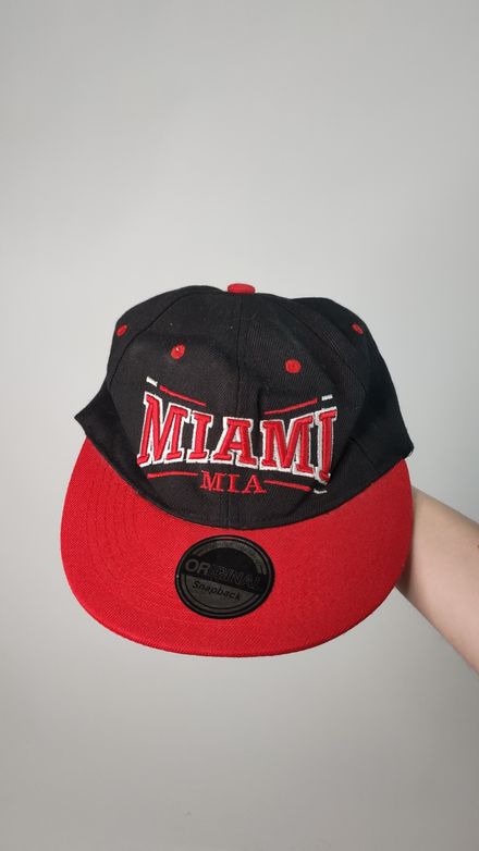 Casquette Miami rouge