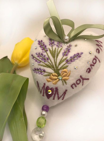 Spring Mother&#x27;s Day Lavender Heart Decoration