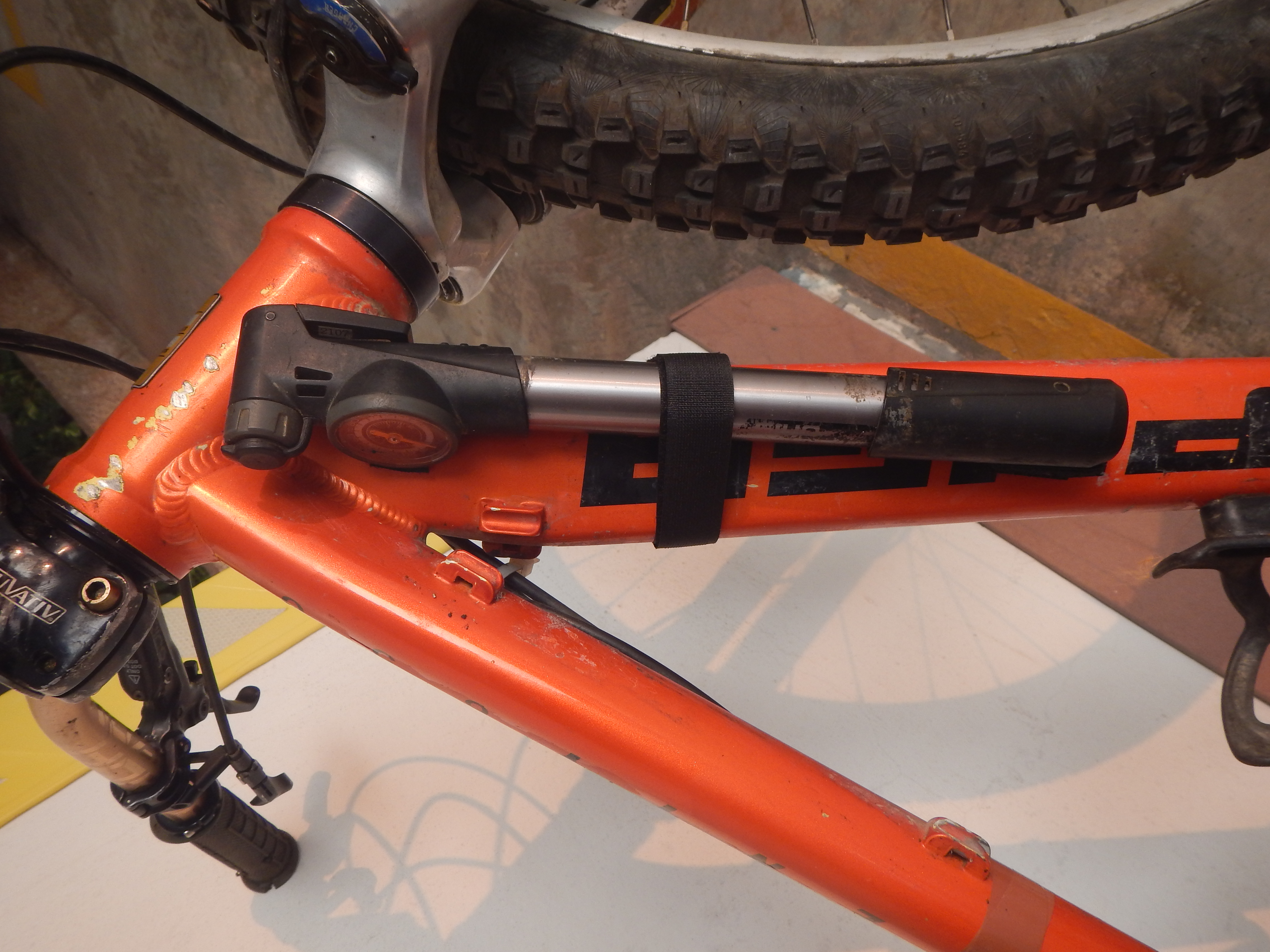 Bike pump Holder fits Road, E-bike, MTB