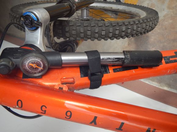 PUMP FIX - Mount any pump on your bike